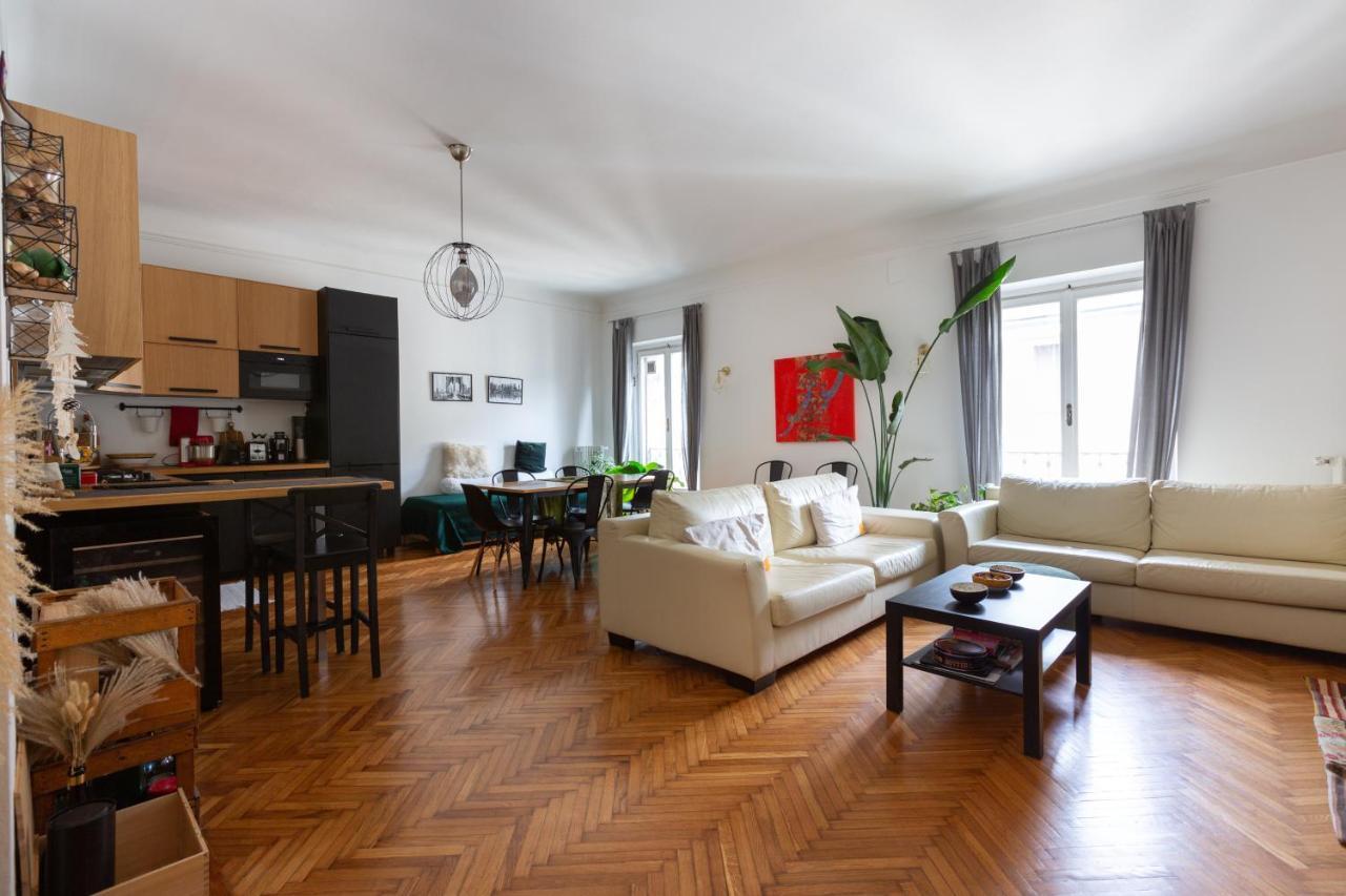 Moscova Cosy Apartment Милан Экстерьер фото