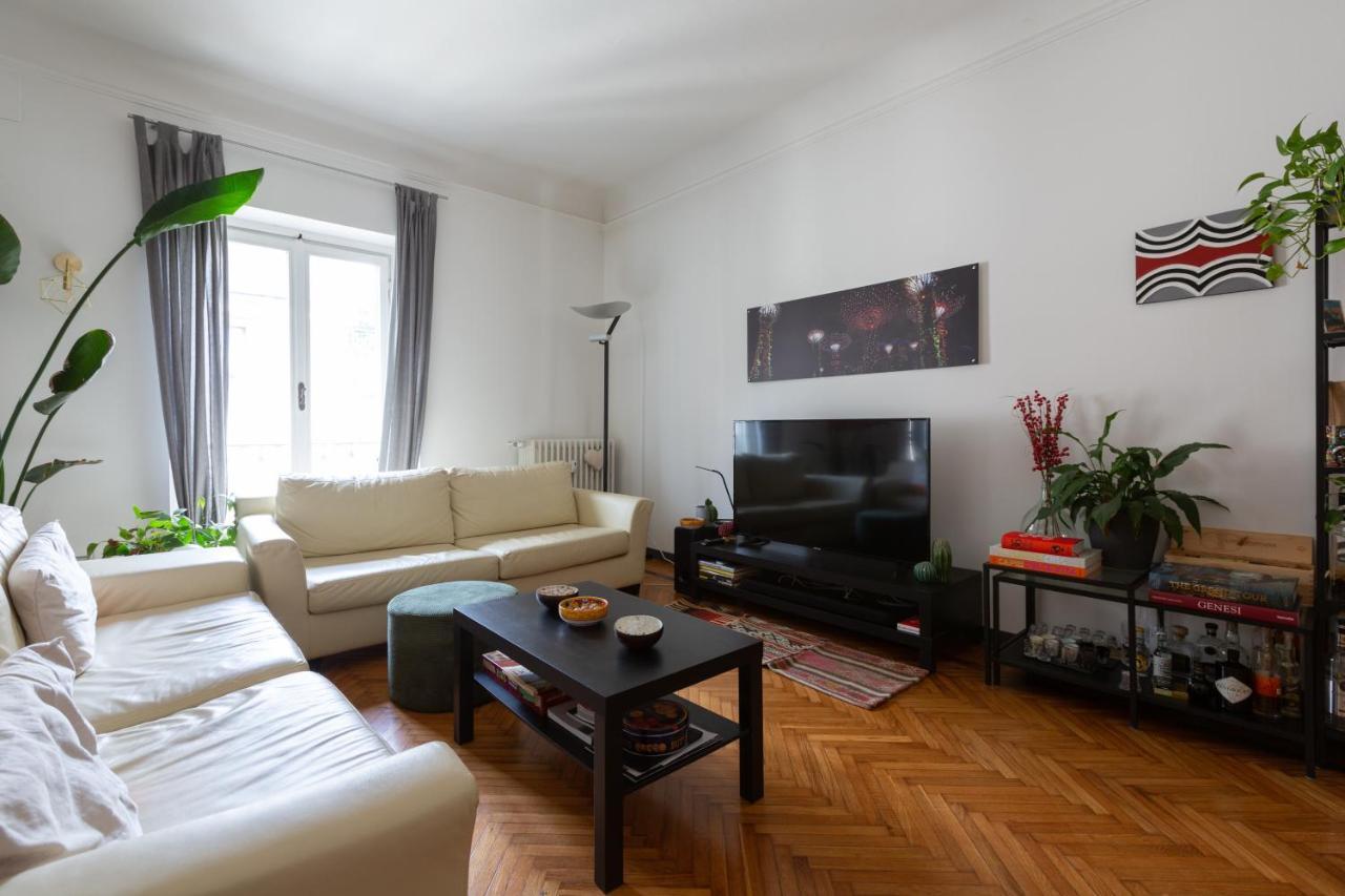 Moscova Cosy Apartment Милан Экстерьер фото