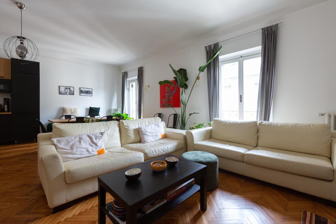 Moscova Cosy Apartment Милан Экстерьер фото