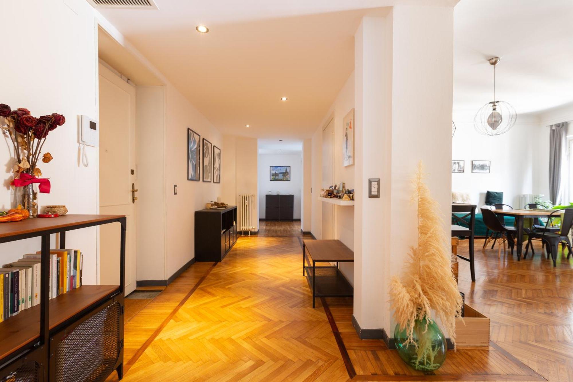Moscova Cosy Apartment Милан Экстерьер фото
